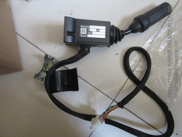 0501209951 RANGE SELECTOR