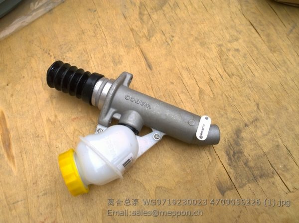 WG9719230023 4709050226 CLUTCH PUMP