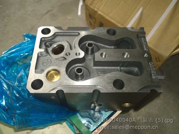 61560040040A WEICHAI CYLINDER HEAD